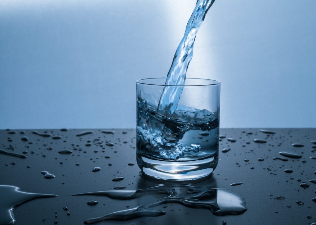 Afvallen door water drinken