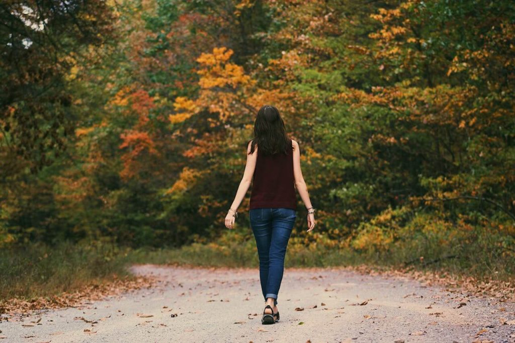Dames opgelet: zo kies je de juiste wandelschoenen voor lange afstanden