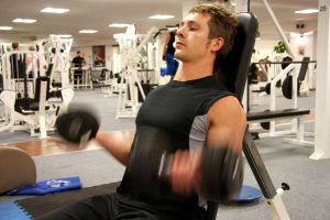 Incline bicep curl