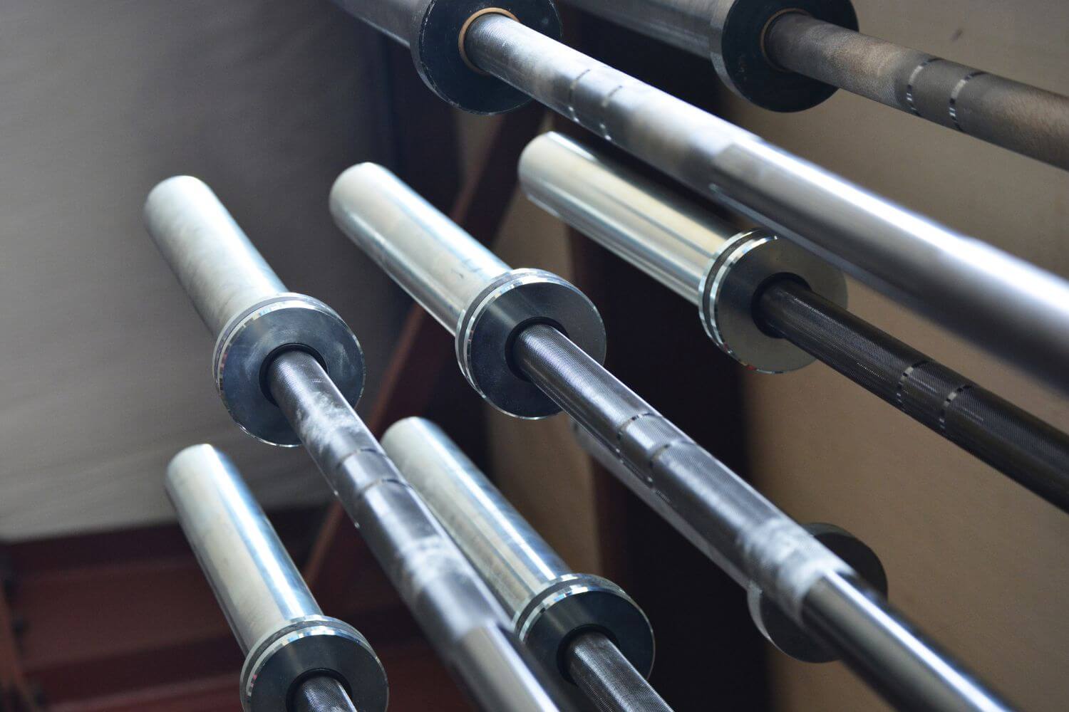 Barbells waarmee je barbell front raise kan doen